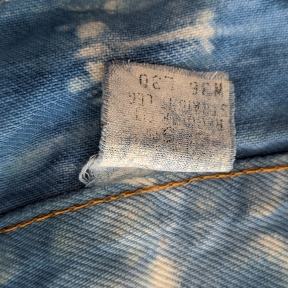 VINTAGE Custom Levi's Cutoff Shorts - W36 - Picture 8 of 8